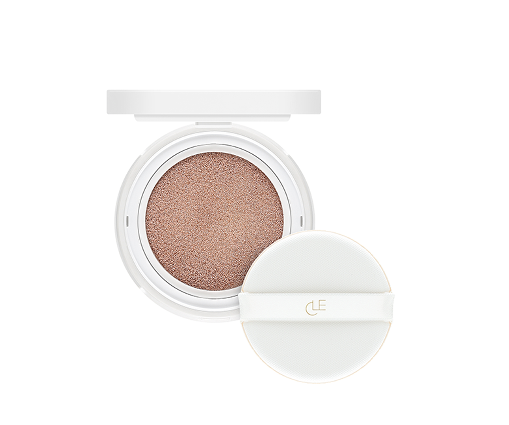 CLE Cosmetics - Essence Moonlighter Cushioned Compact Chic Highlighter - forENVY